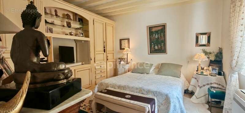 Maison à FONTVIEILLE