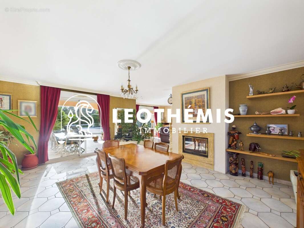 Maison à LES MATHES