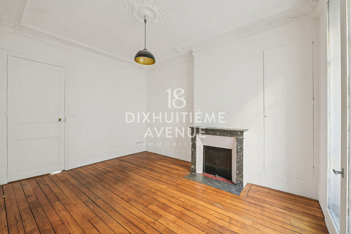 Appartement à PARIS-18E