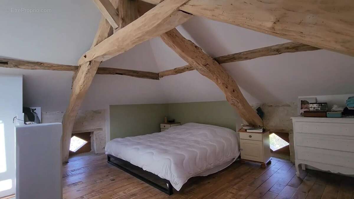Propriété isolée avec 2 gîtes et piscine sur plus de 4 hectares - photo 18