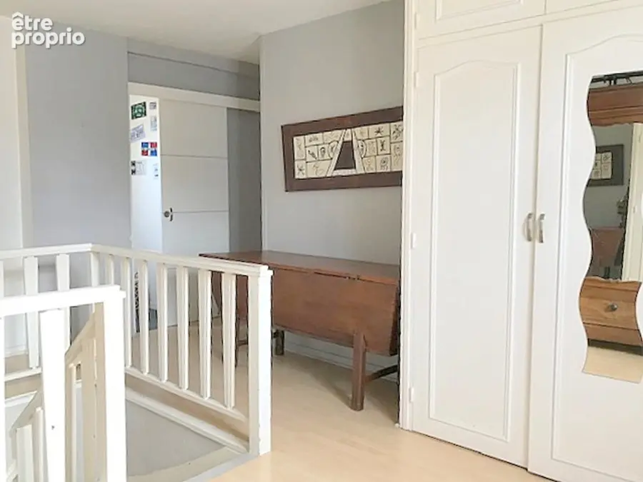 Maison familiale + LOCAL COMMERCIAL libre + dépendances et piscine - photo 10