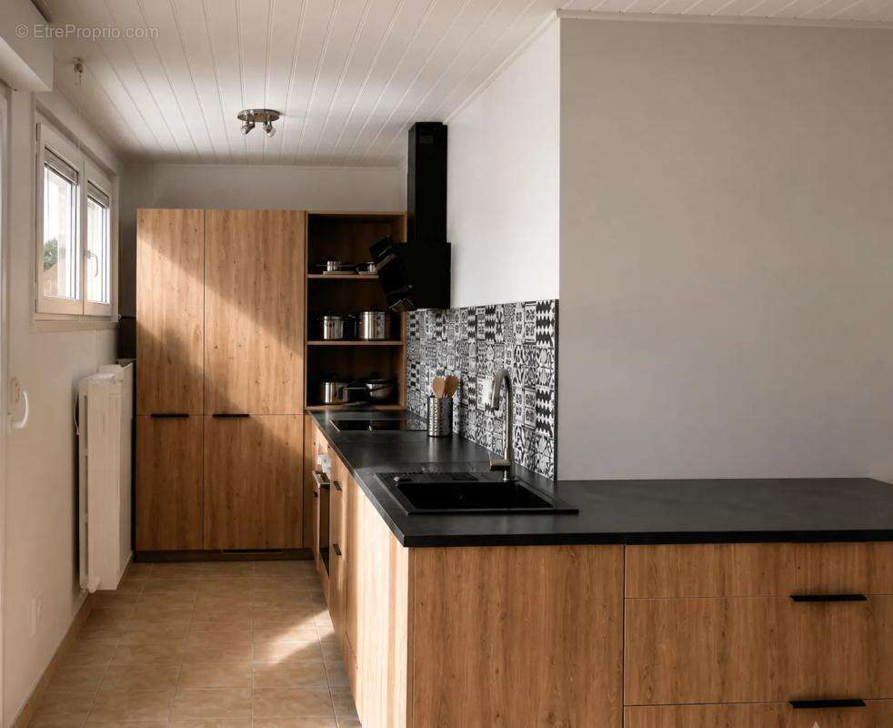 Appartement 5 pièces de 96 m² à Thionville - photo 5