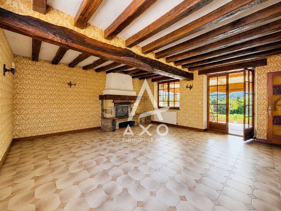 Maison familiale avec garage et dépendance - photo 4