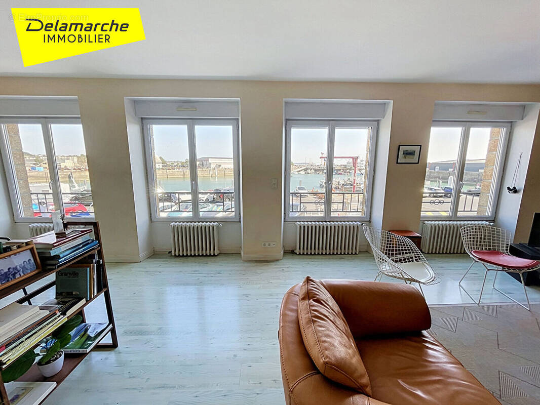 Photo Appartement à Granville au prix de 492 000€