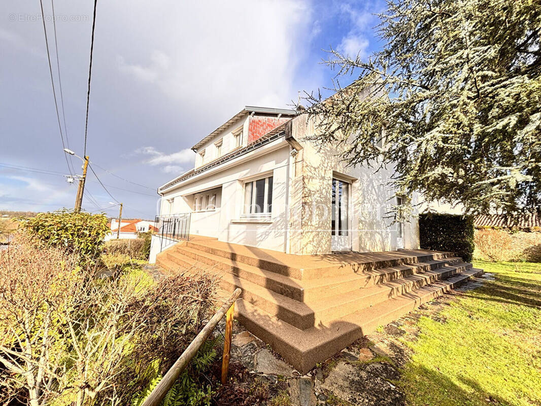 Maison à BASSE-GOULAINE