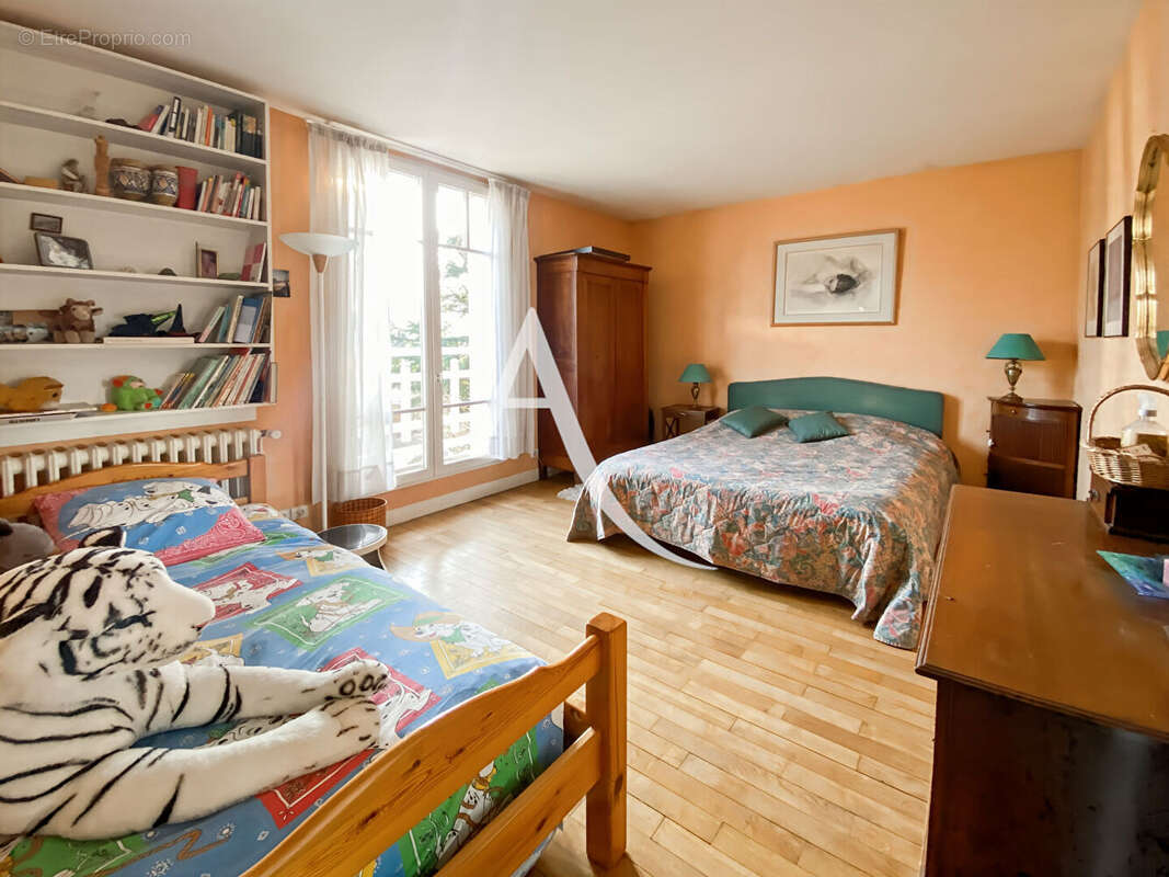 Maison à BOIS-D'ARCY