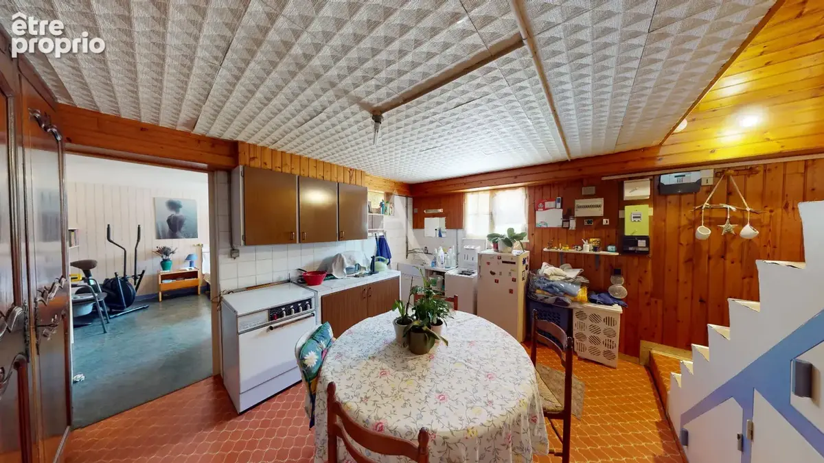 Maison parfaitement entretenue, première main, beau terrain de 1062 m² - photo 8