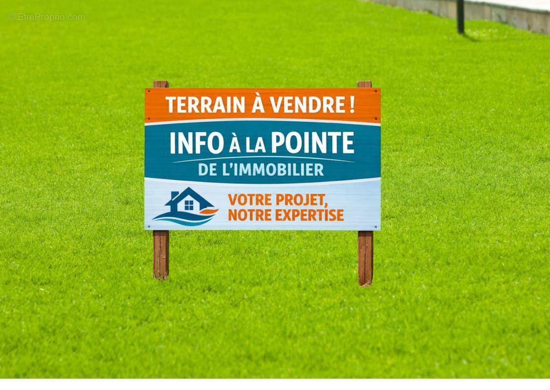 Terrain à CAMARET-SUR-MER