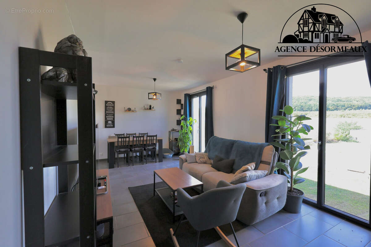 Maison à EZY-SUR-EURE