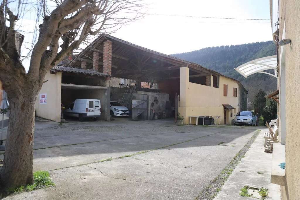 Appartement à VARILHES