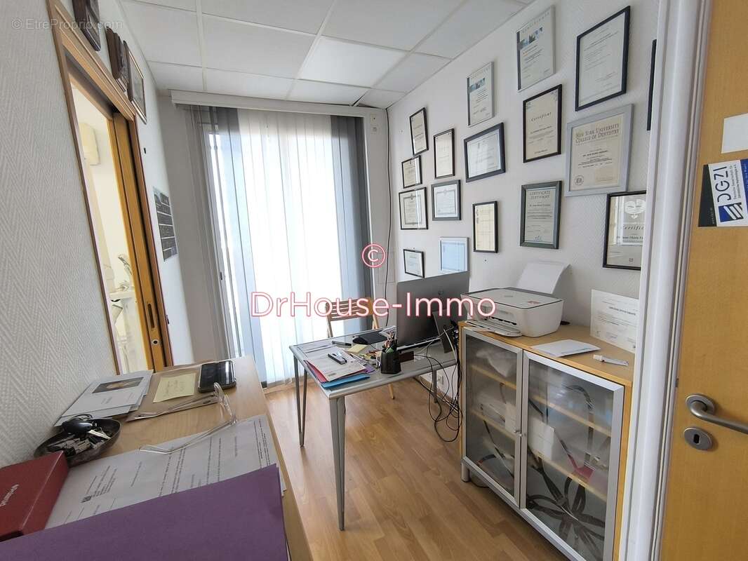 Appartement à MARSEILLE-4E