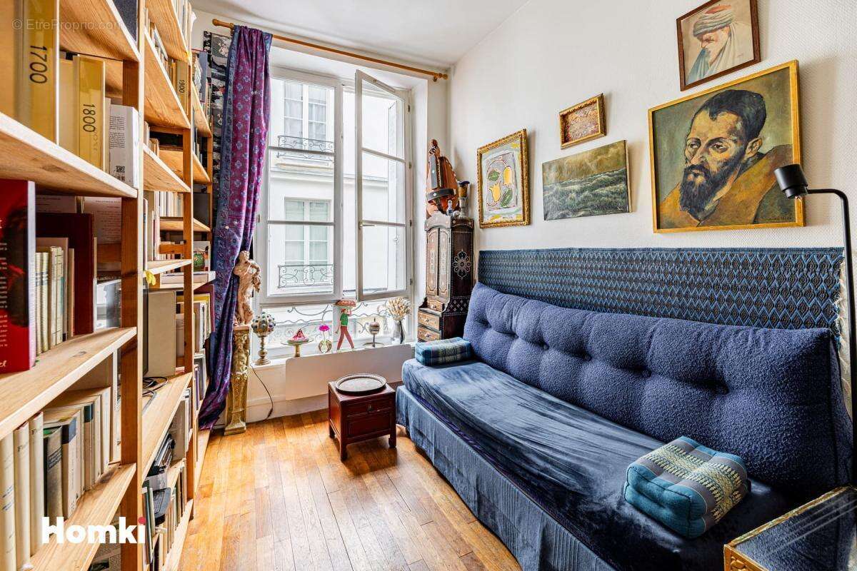 Appartement à PARIS-3E