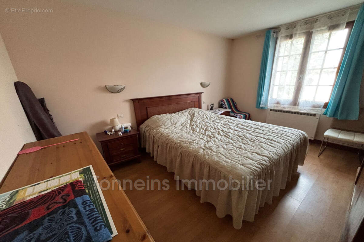 Maison 110 m² à Gontaud-De-Nogaret  - photo 4