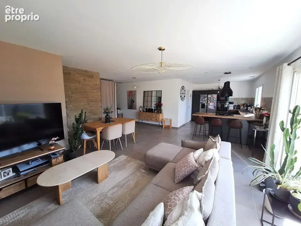 Maison 4 pièces 102 m² à vendre à Chateauneuf-Sur-Isere (26300) - photo 2
