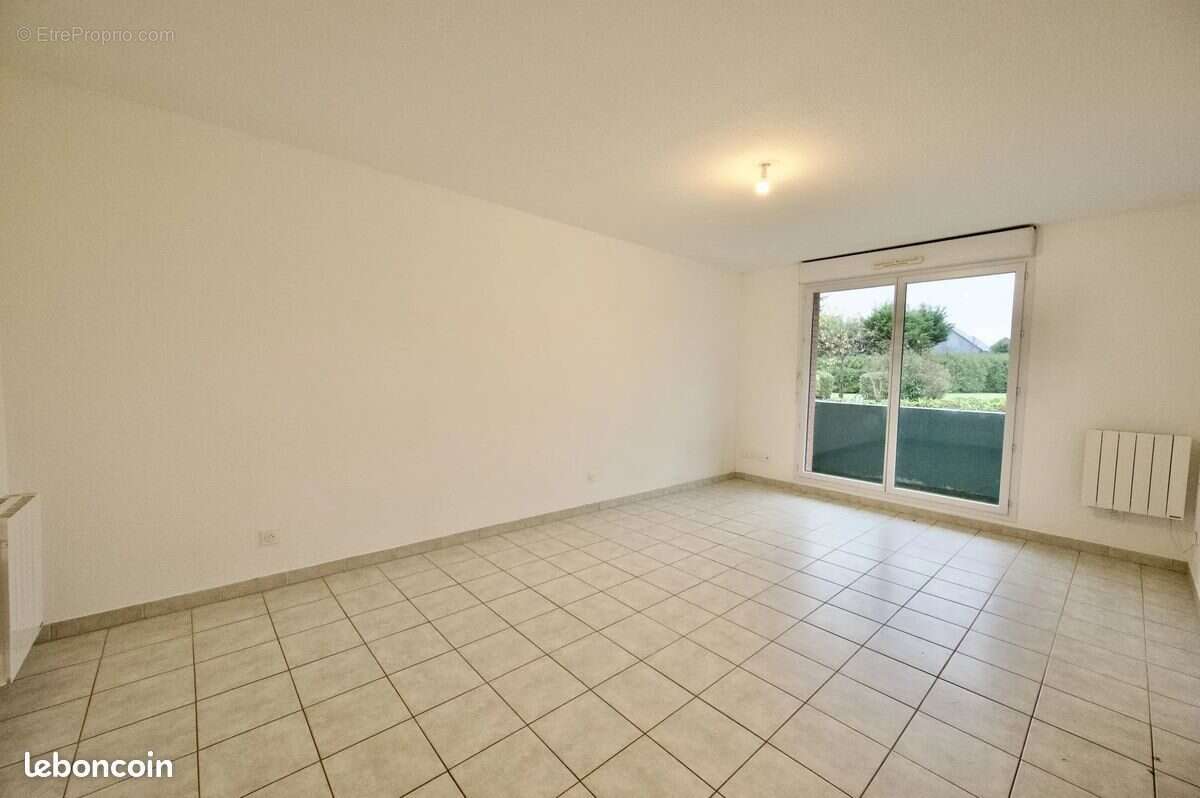 Appartement à LA RIVIERE-SAINT-SAUVEUR