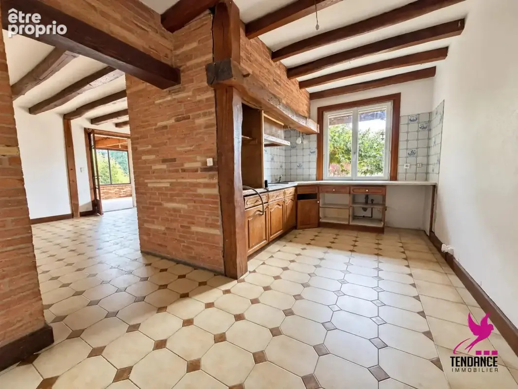 Maison 150 m² + véranda et sous sol de 150 m² sur 2000 m² de Terrain. - photo 7