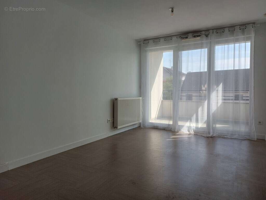 Appartement à QUINCY-SOUS-SENART