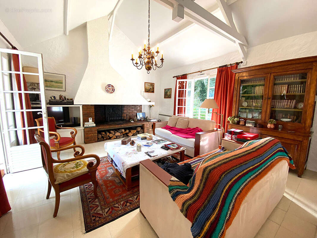 Maison à MONTFORT-L&#039;AMAURY