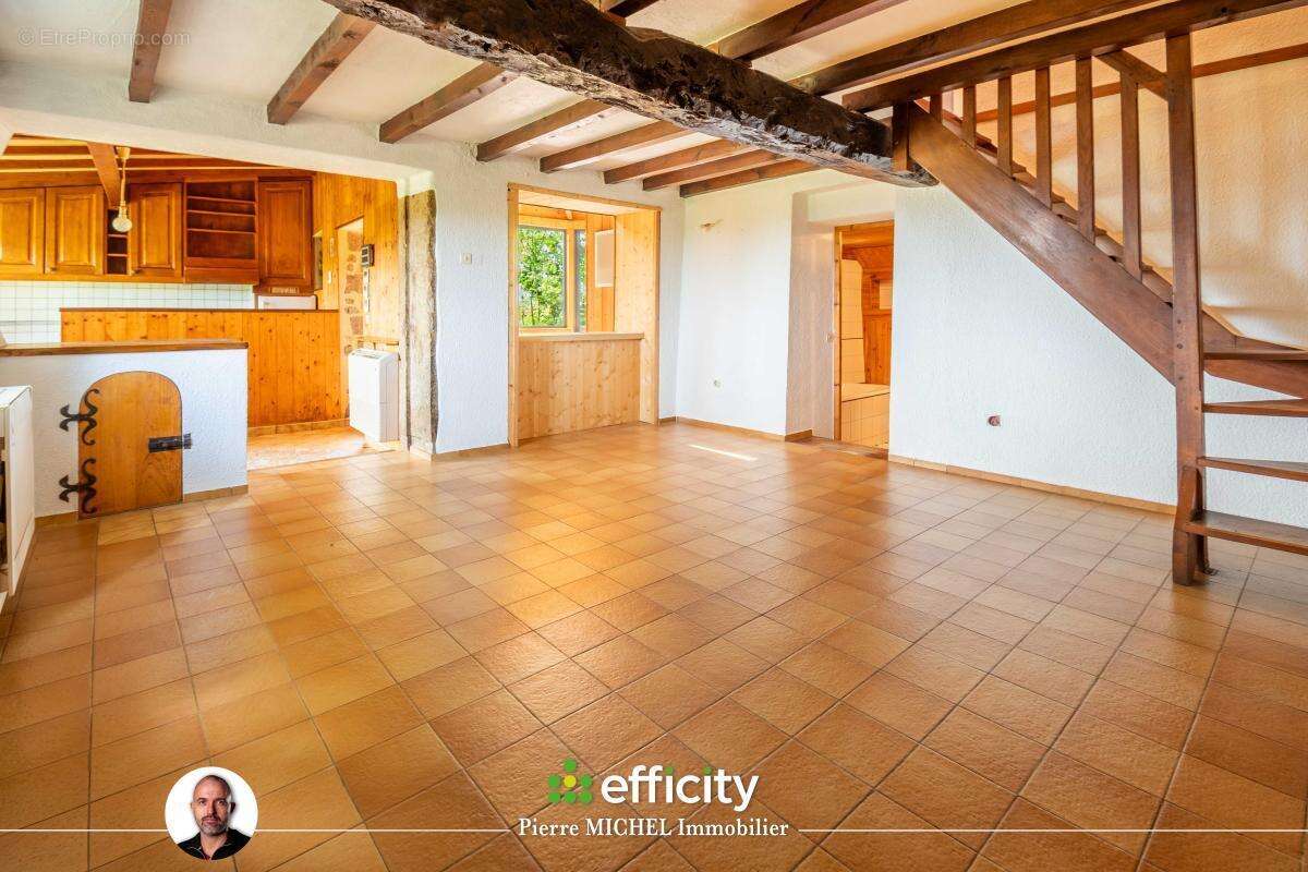 Maison 136 m² à Bessenay  - photo 9