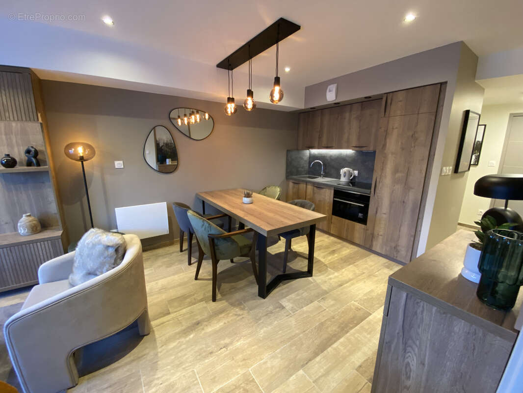 Appartement à UVERNET-FOURS