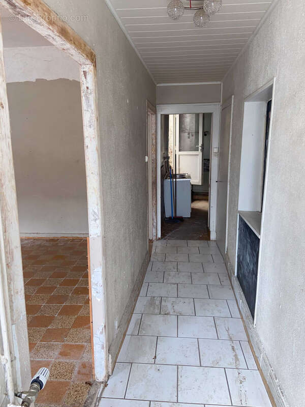 Maison à COUSOLRE