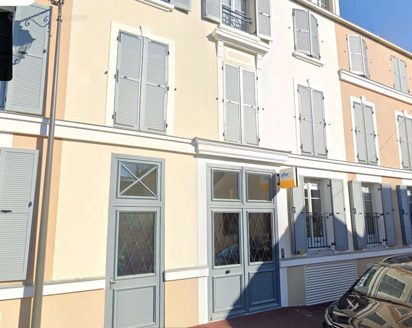 Appartement à MAISONS-LAFFITTE