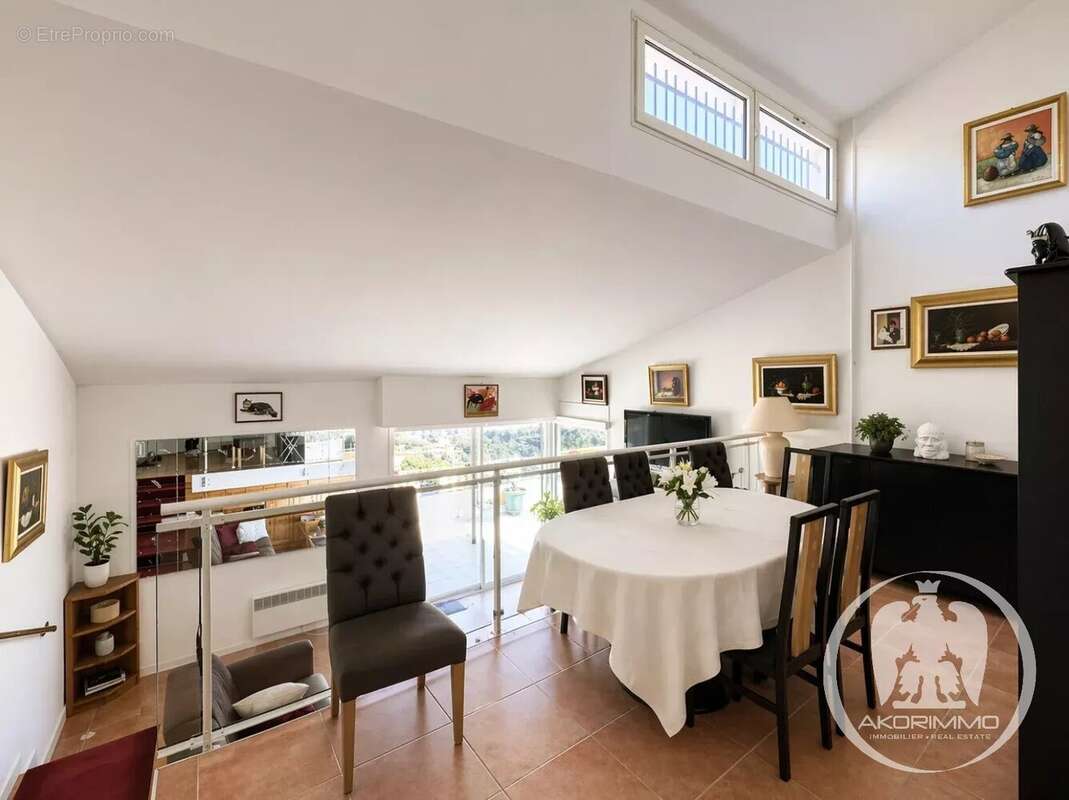 Appartement à EZE