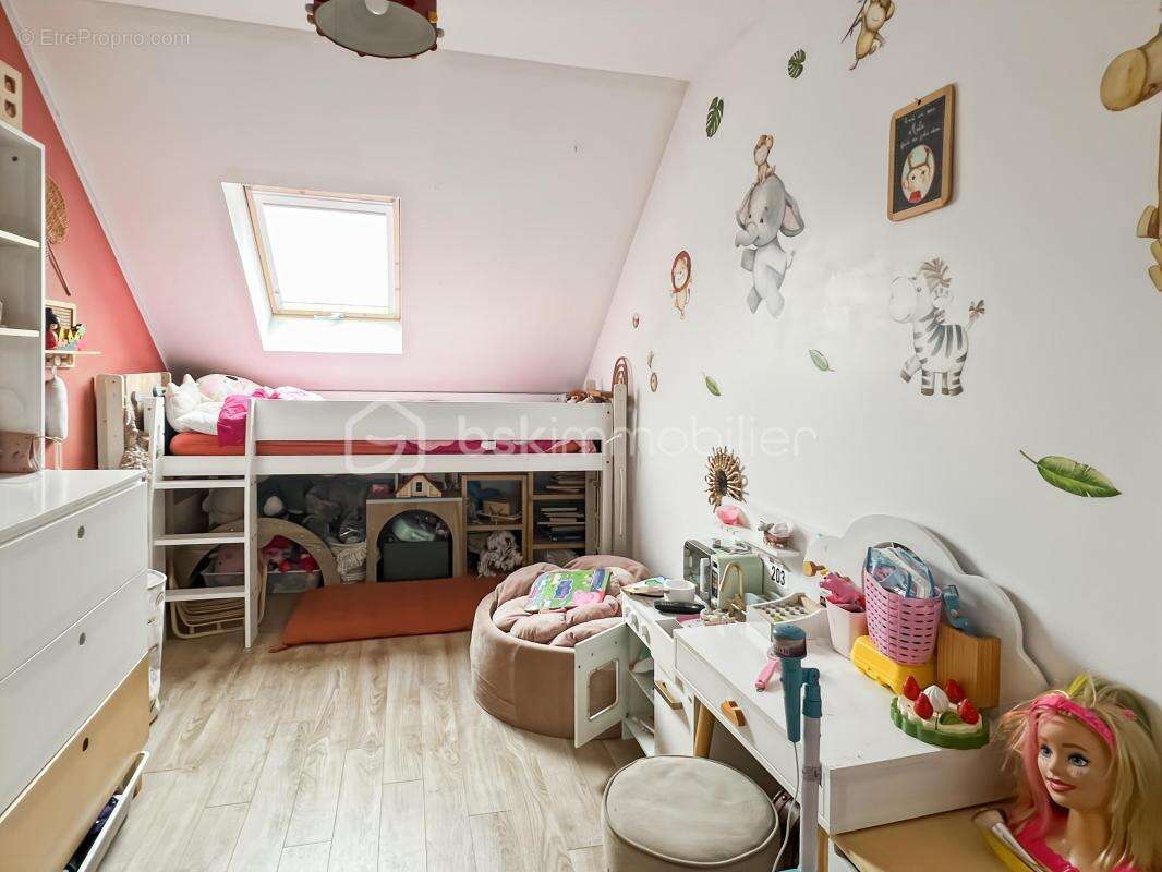 Maison à JANVILLE-SUR-JUINE