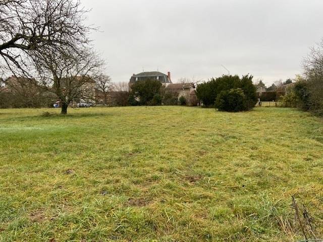 Terrain à SAINT-LAURE