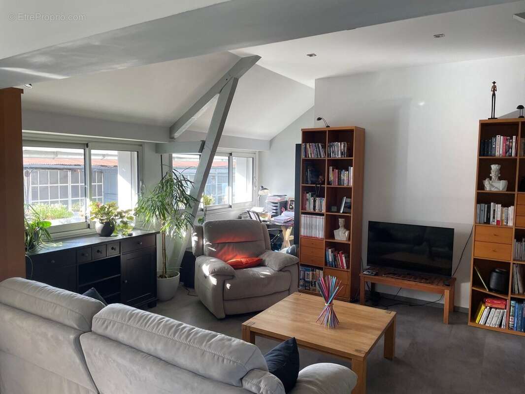 Appartement à COARRAZE