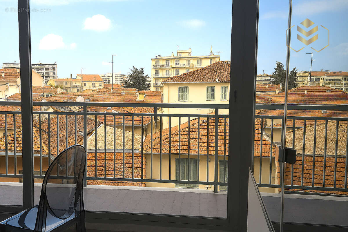 Appartement à ROQUEBRUNE-CAP-MARTIN