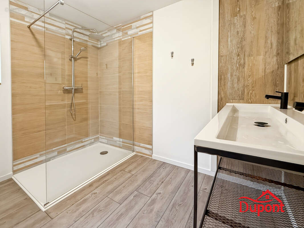 Maison 82 m² à Haybes  - photo 4