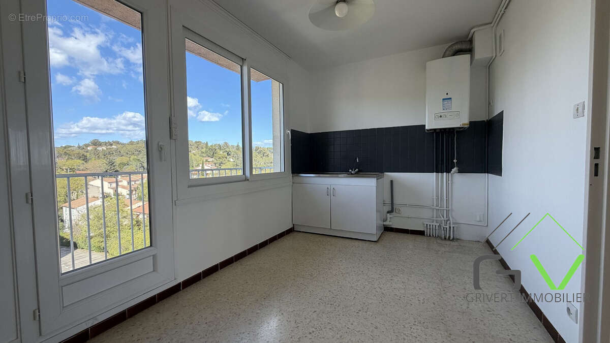 Appartement à NIMES