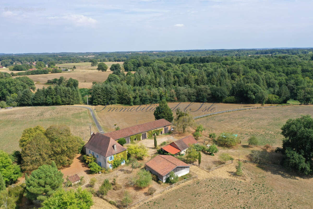 Maison à SAINT-JORY-LAS-BLOUX