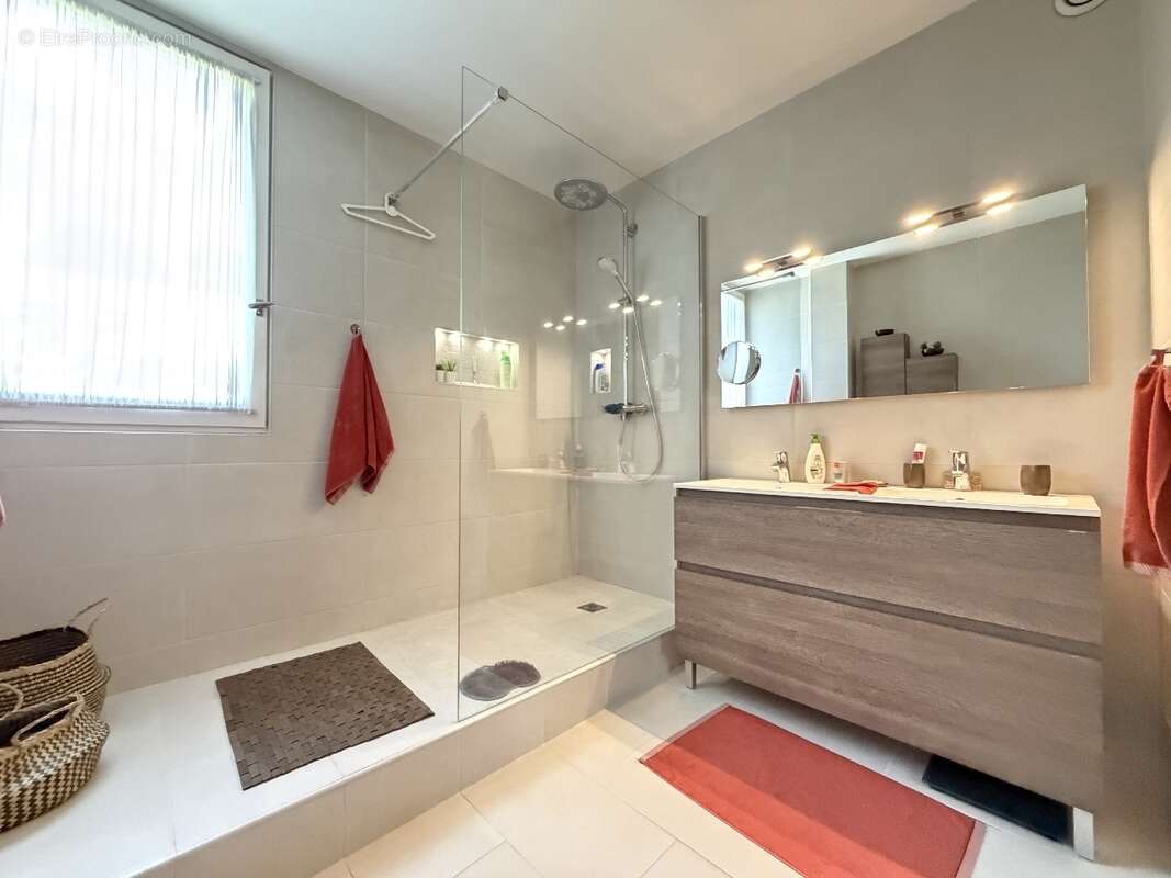 Appartement 85 m² à Champigny-Sur-Marne  - photo 5
