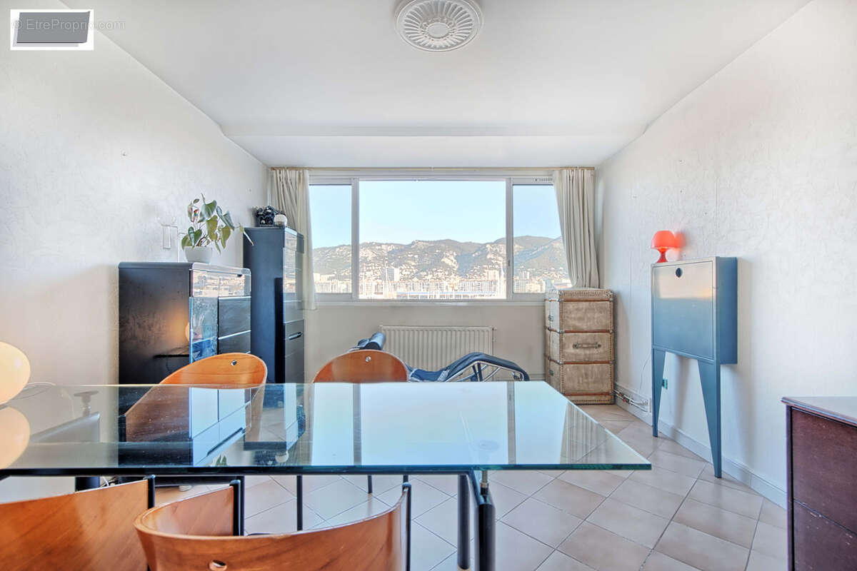 Toulon, le Port, appartement 3 pièces 78M2, vue mer. - photo 7