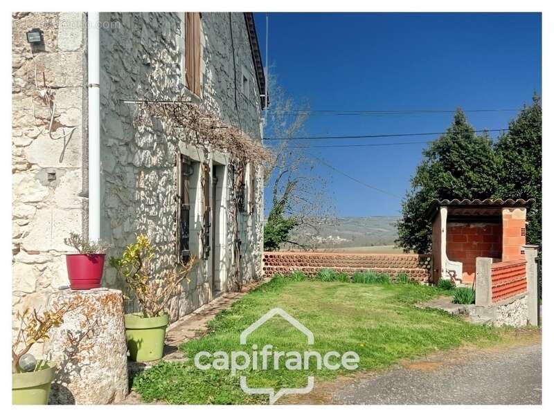 Maison  en pierre avec vue panoramique à perville (82400) - photo 11