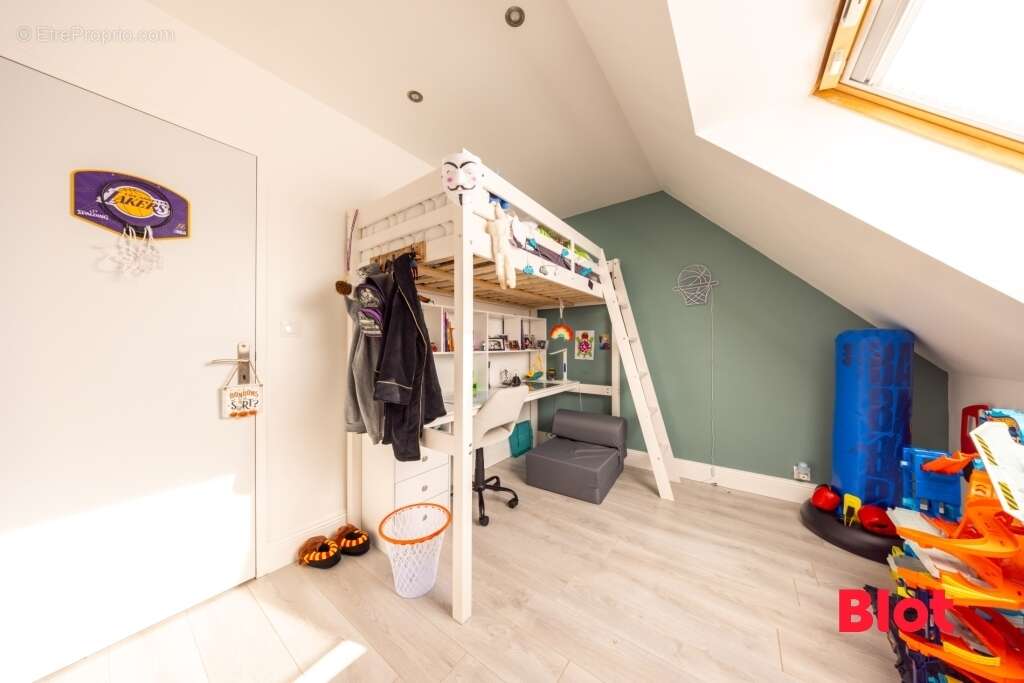 Maison 105 m² à Saint-Malo  - photo 9
