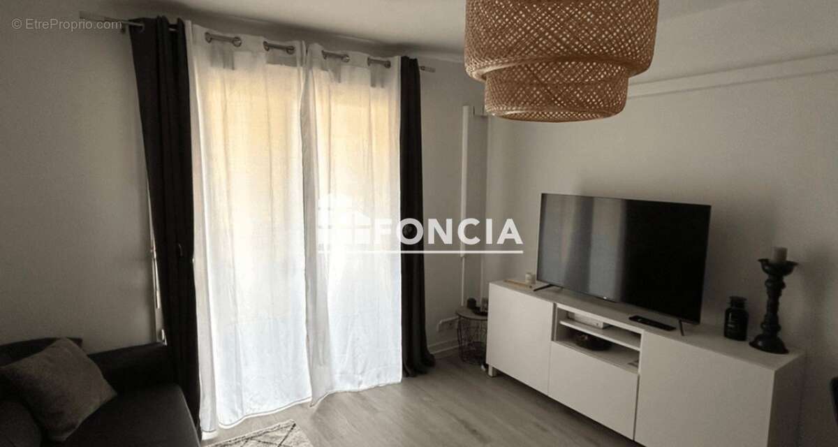 Appartement à SORGUES