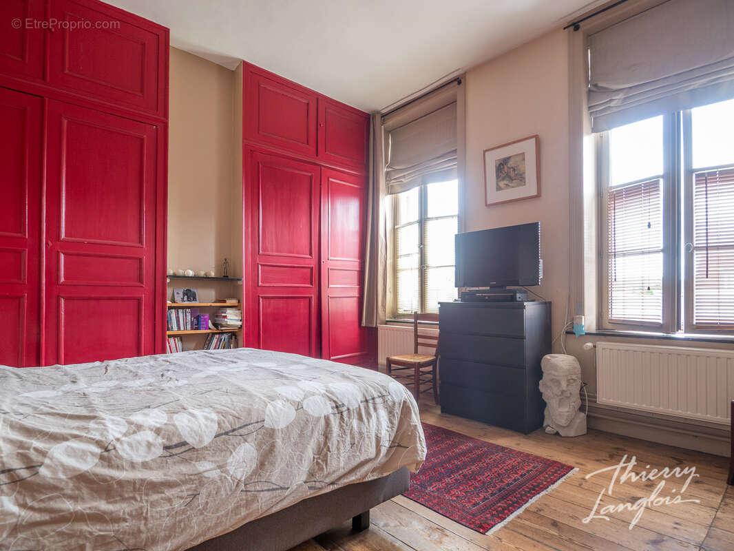 Maison bourgeoise de caractere sur 2 445m2 - photo 13