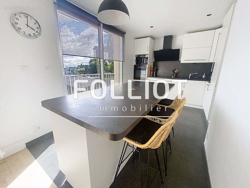 Appartement à FOUGERES