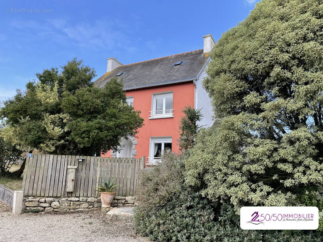 Maison à PLOUNEVEZ-LOCHRIST