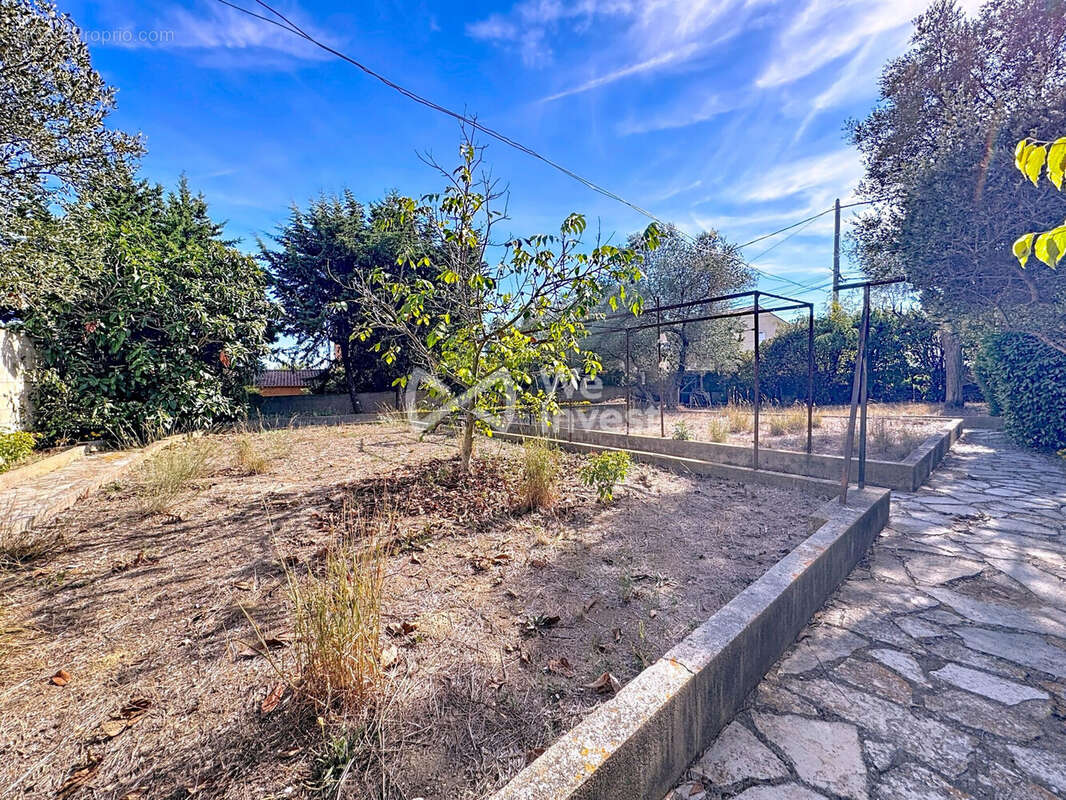 Maison à SAINT-JEAN-DE-VEDAS