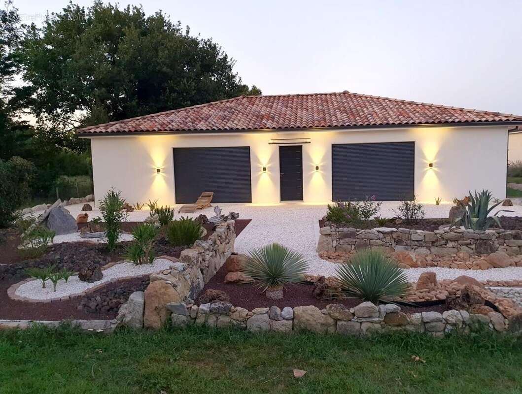 Photo 2 - Maison à BELLESERRE