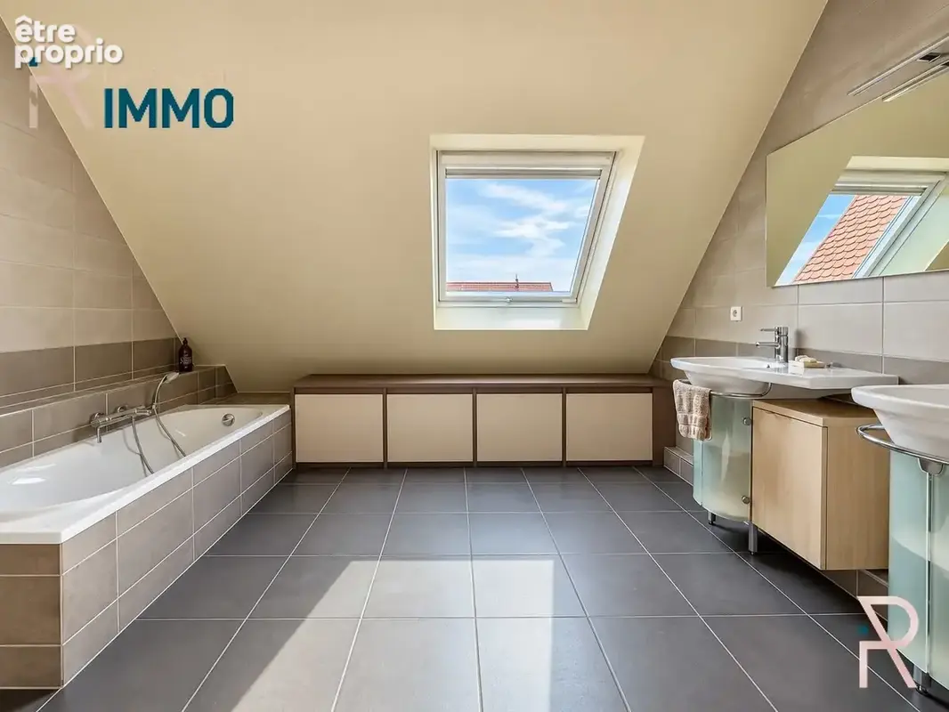 Maison 6 pièces 199 m² à vendre à Husseren-Les-Chateaux (68420) - photo 9