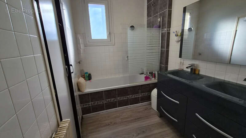 Maison à SAINT-CHRISTOL-LES-ALES