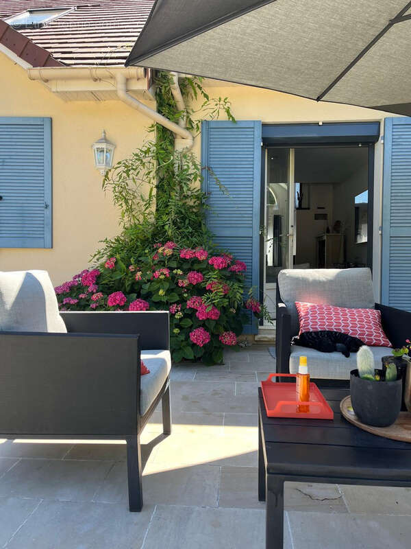 Maison à ETIOLLES