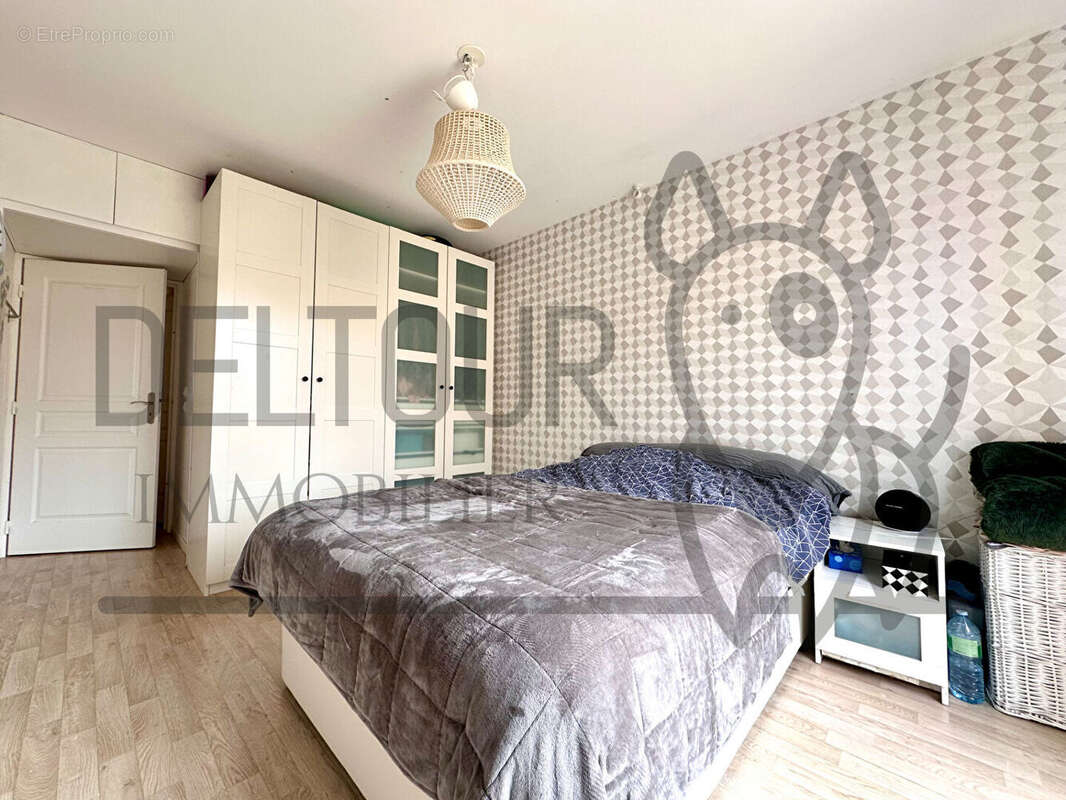 Appartement à NEUFMOUTIERS-EN-BRIE