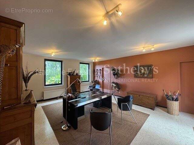 Superbe Propriété sur plus de 3 hectares. - photo 8