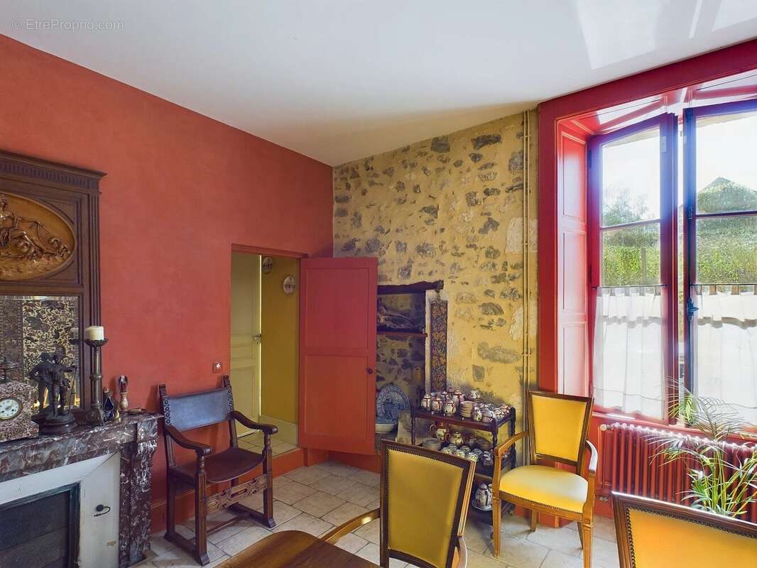 Maison de Maitre au riche passé - photo 8